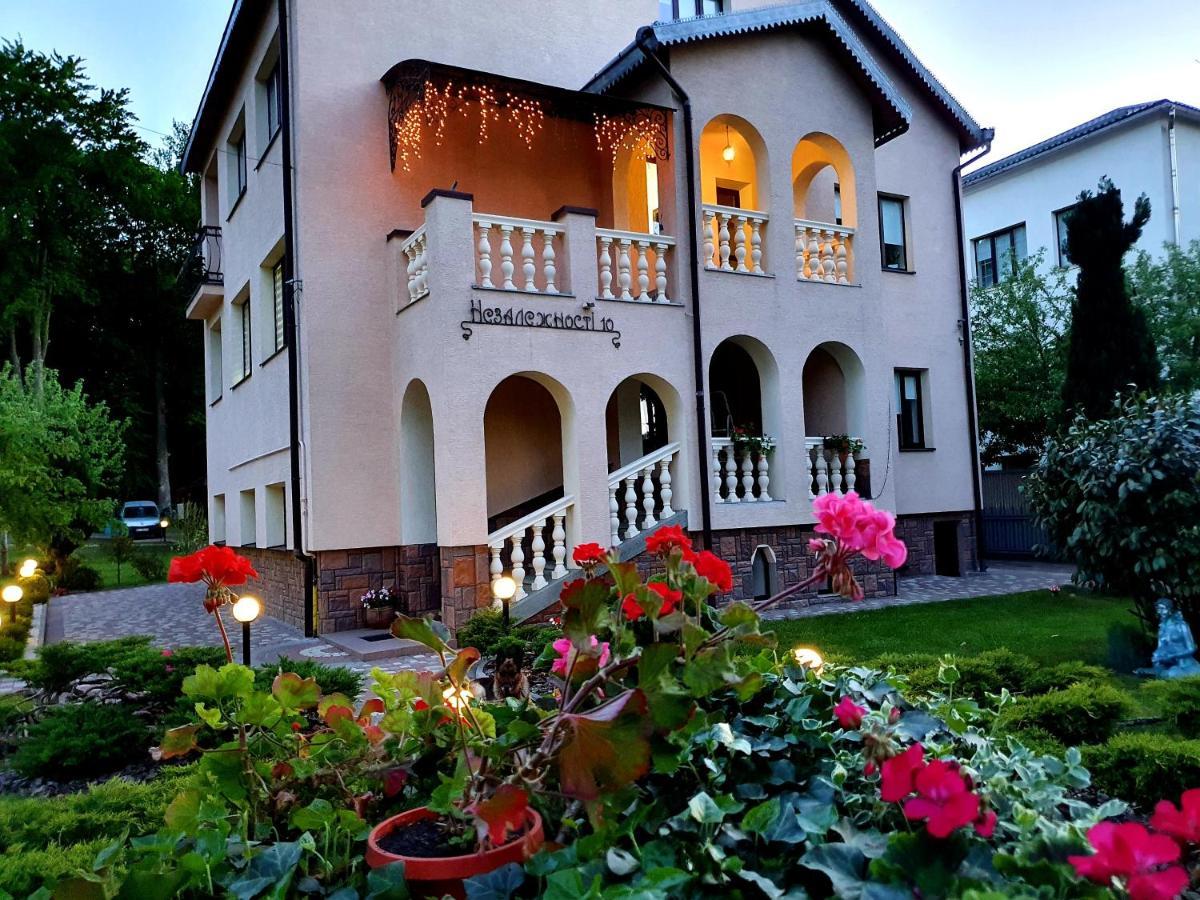 Villa Zenko Брюховичи Экстерьер фото