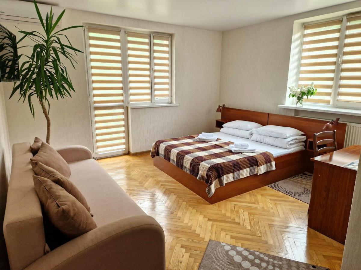 Villa Zenko Брюховичи Экстерьер фото